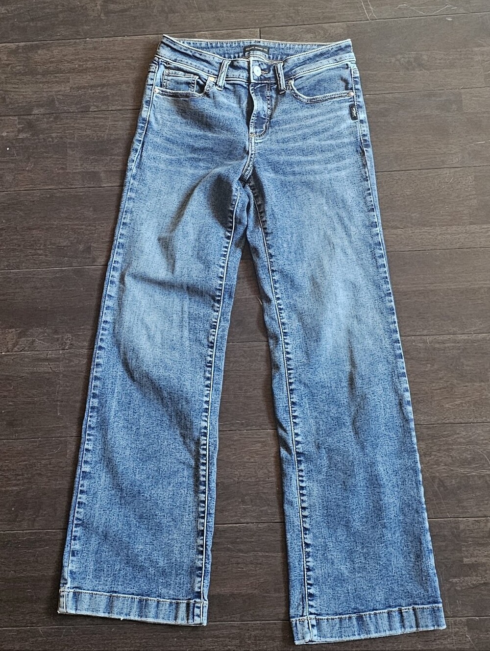 Silver Jeans 28 / 33 Wide-Leg High-Rise Jeans in Light Blue Wash